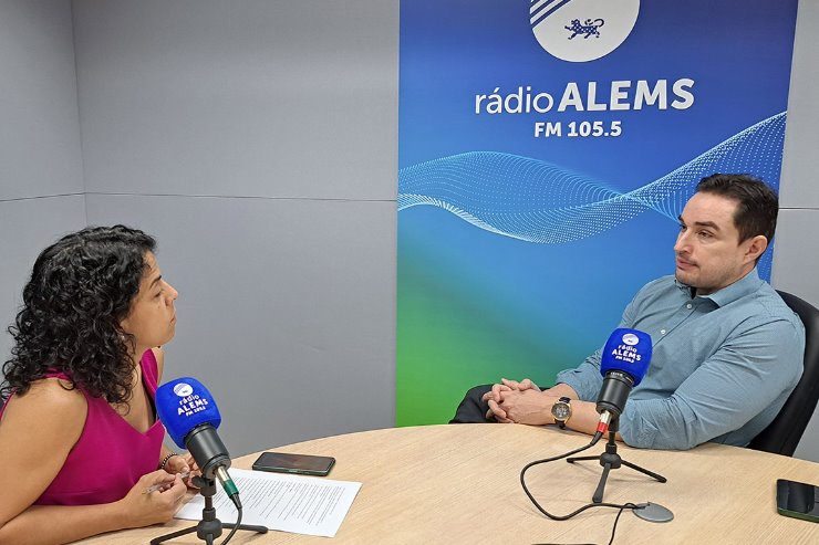 Imagem: Rádio ALEMS leva informação parlamentar e de utilidade pública diariamente aos cidadãos