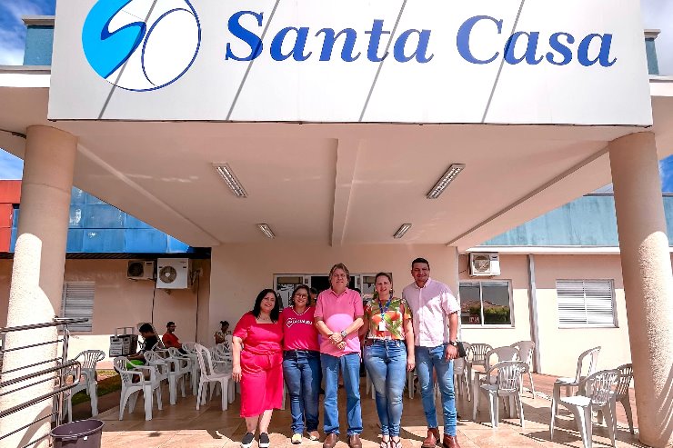 Imagem: Deputado Caravina com profissionais da saúde de Brasilândia, Bataguassu e Santa Rita do Pardo no MS Saúde