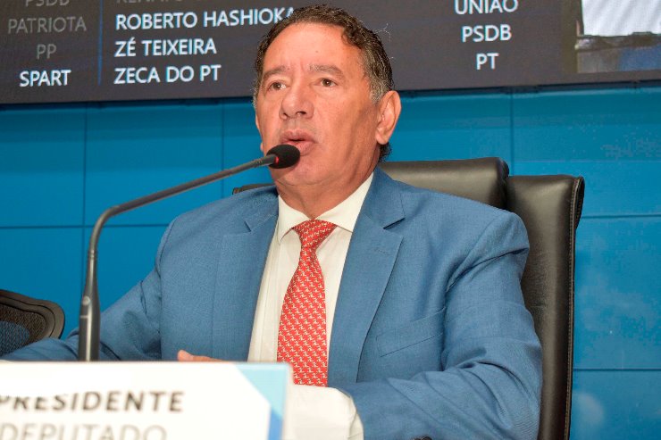 Imagem: O presidente da ALEMS, deputado Gerson Claro, fez os anúncios durante a sessão ordinária desta terça-feira