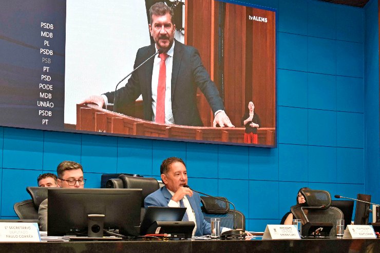 Imagem: Gerson falou sobre os projetos protocolados pelo Governo para combater a violência contra a mulher, Kemp abordou os últimos feminicídios