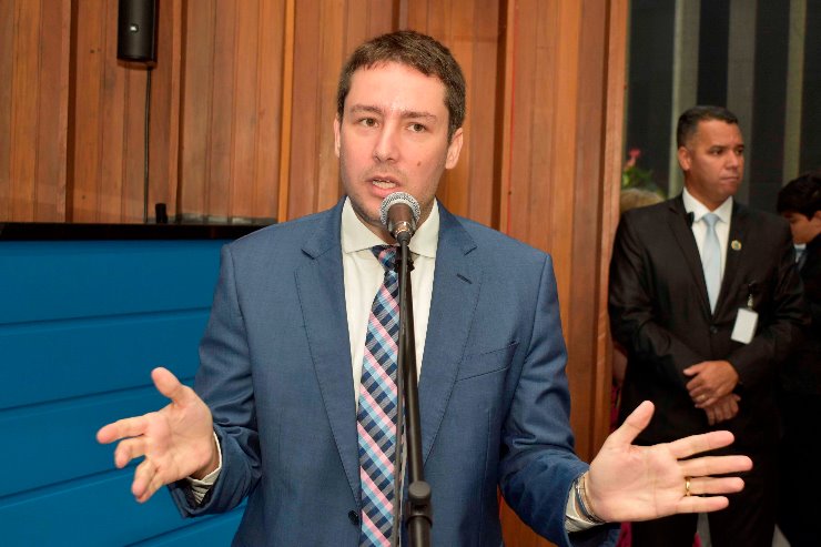 Imagem: De acordo com João Henrique, questões relacionadas ao ambiente escolar têm impacto profundo na formação dos alunos