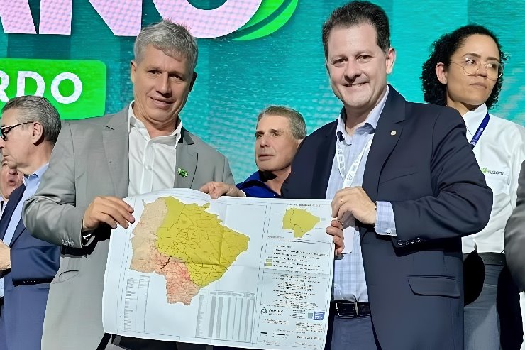 Imagem: Estive pessoalmente com o ministro do Desenvolvimento Agrário, Paulo Teixeira, a quem solicitei a prorrogação do prazo de ratificação. Além disso, enviei oficialmente ao Ministério o Ofício nº 277/2024, datado de 4 de dezembro de 2024, que formaliza o pedido de ampliação do prazo.