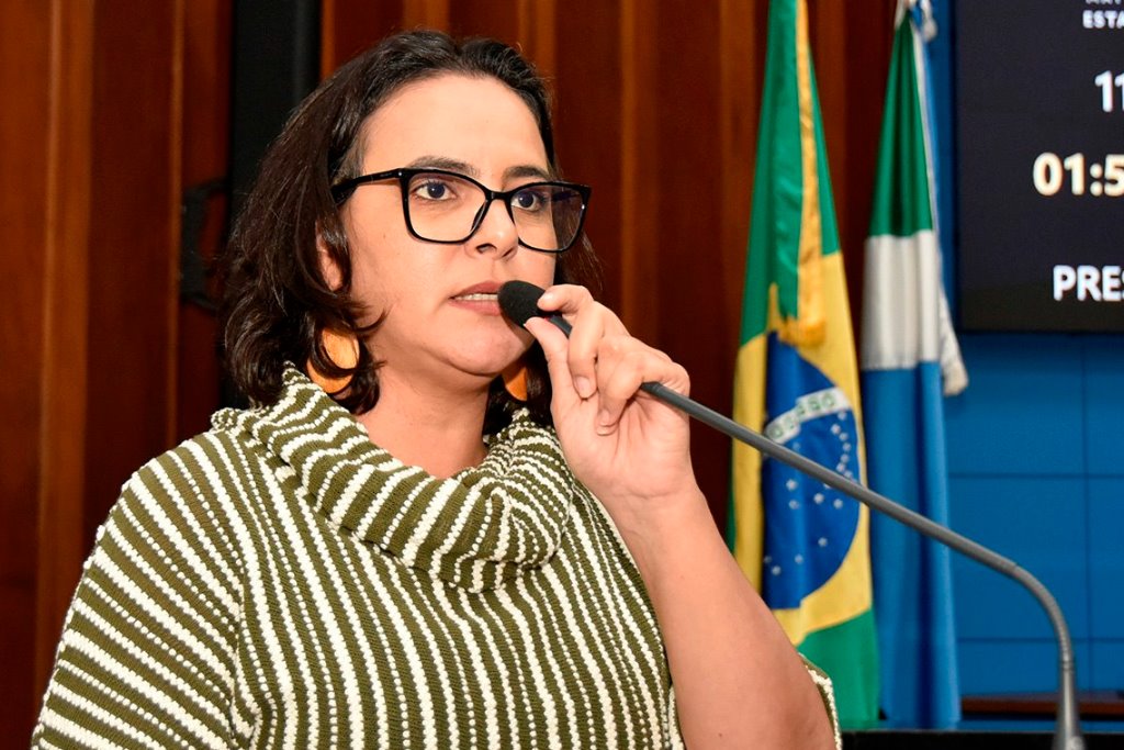 Imagem: A deputada Gleice Jane apresentou proposta em defesa das mulheres e celebrou do Dia das Empregadas Domésticas, comemorado na segunda-feira