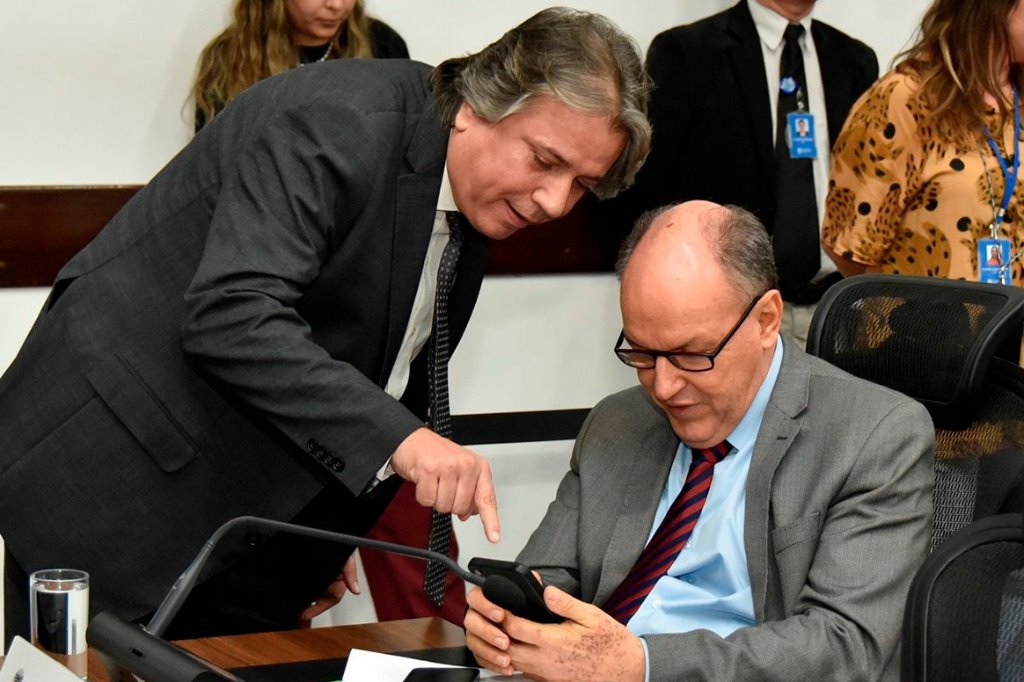 Imagem: Novas leis são de autoria de Caravina (PSDB) e Junior Mochi (MDB)