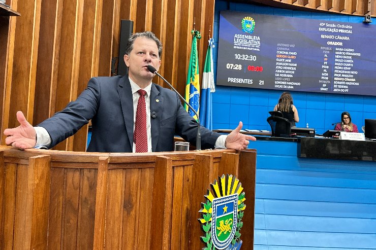 Imagem: Renato Câmara defende que o Brasil adote o status de “estado livre de gripe aviária”, e não mais “país livre”, para evitar que focos isolados prejudiquem toda a produção nacional. “Só o MS é maior que o Reino Unido. Precisamos de protocolos que respeitem nossa realidade continental”, afirmou.