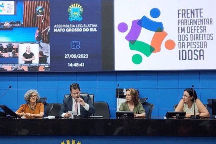 Imagem: Modelo para o Brasil, a Frente Parlamentar de Defesa dos Direitos da Pessoa Idosa em Mato Grosso do Sul se destaca por ser construída de forma coletiva, com participação ativa da sociedade civil nas decisões sobre envelhecimento e direitos.