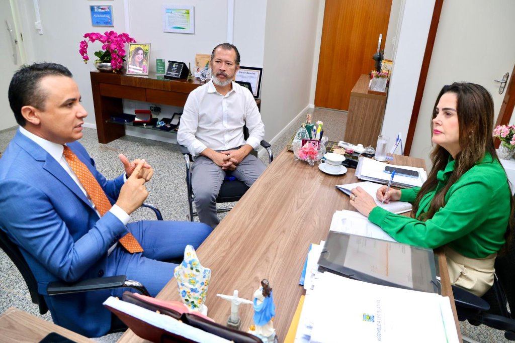 Imagem: Deputada Mara: "A iniciativa reflete o nosso compromisso com a valorização do conhecimento"