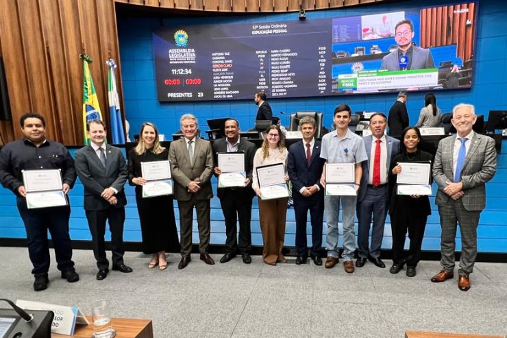 Imagem: A honraria foi dada pela participação do campus na maior feira pré-universitária de ciência do mundo, realizada de 10 a 16 de maio passado, em Columbus, Ohio (EUA)