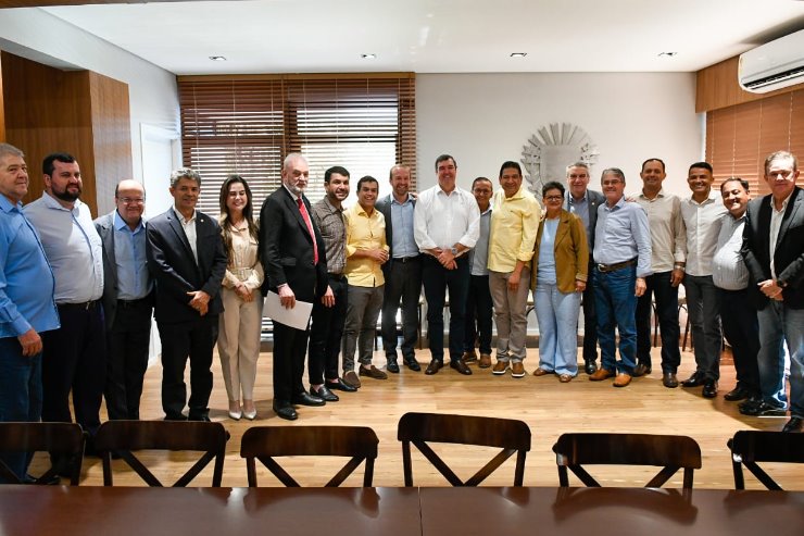 Imagem: O parlamentar participa de agenda institucional que garante investimentos para o município por meio do programa “MS Ativo Municipalismo”