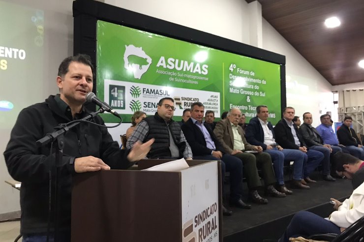Imagem: Como autor da lei que instituiu a Semana da Suinocultura e presidente da Frente Parlamentar, Renato Câmara é a voz dos produtores na Assembleia e junto ao Governo do Estado, articulando avanços para a cadeia produtiva em MS.