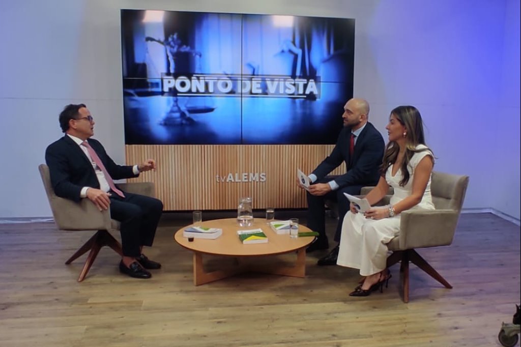 Imagem: Aretha Muritiba e Paulo Radamés entrevistaram Bitto Pereira sobre desafios da advocacia em MS