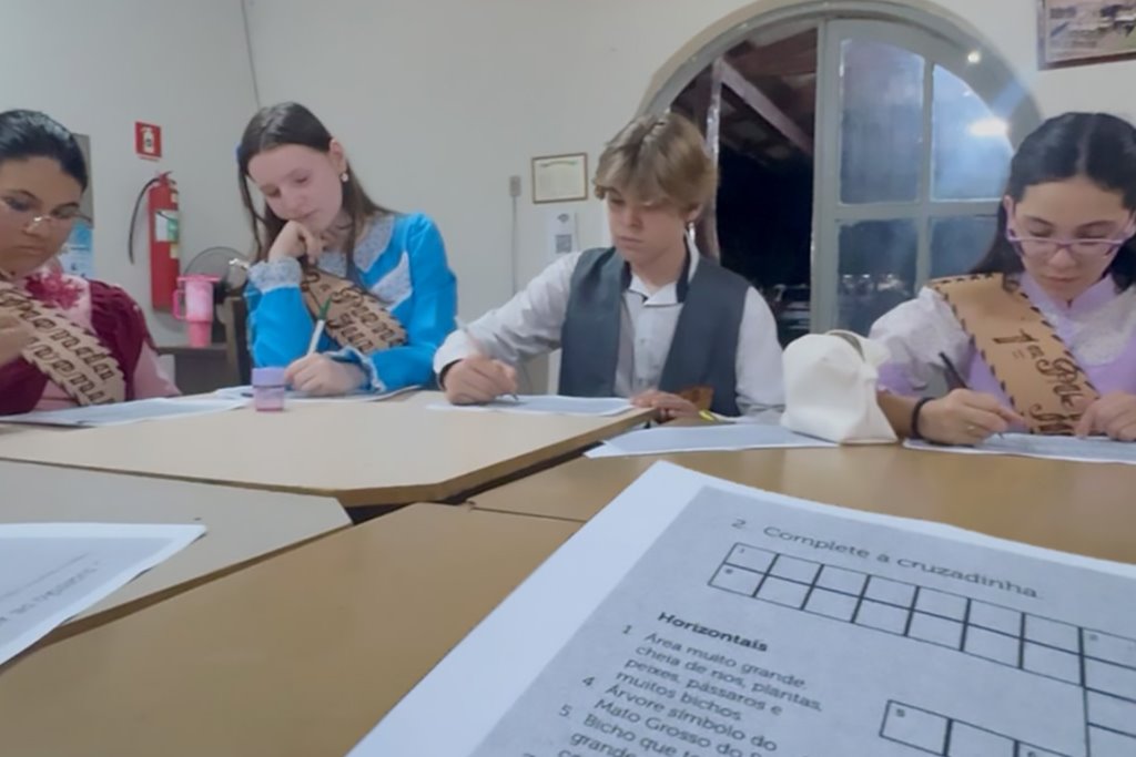 Imagem: Atividades folclóricas envolvendo prendas e peões em CTGs de Dourados e Sidrolândia são motivadas pelo livro digital da ALEMS