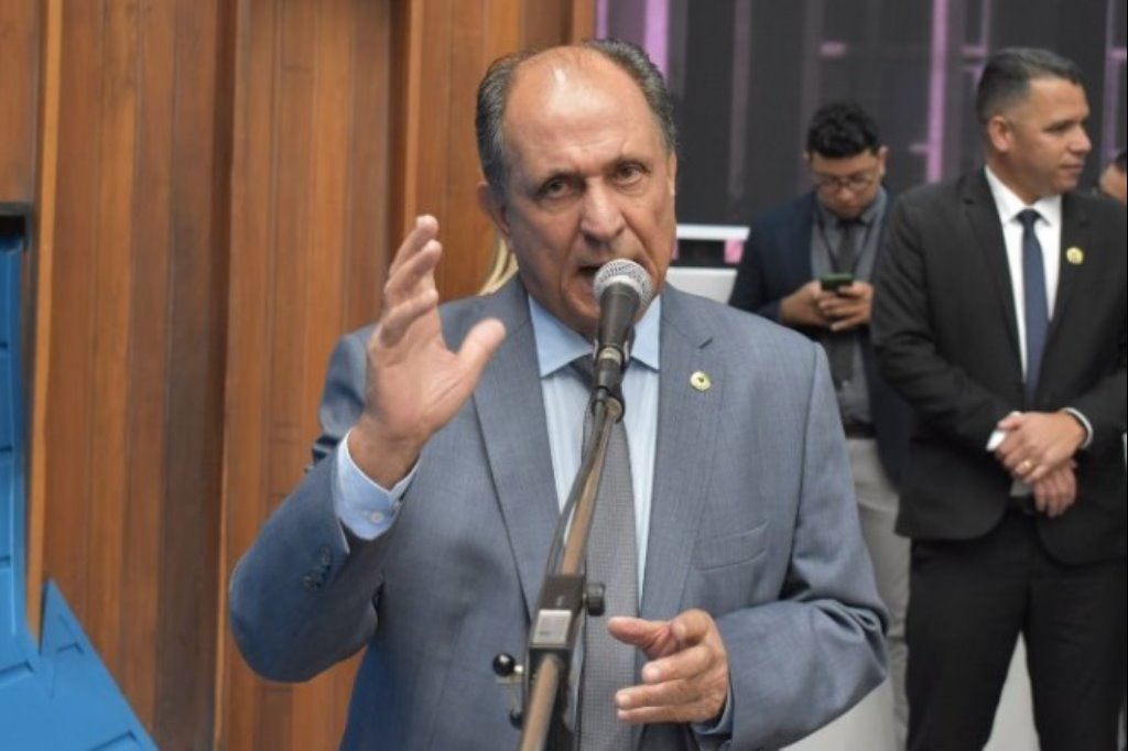 Imagem: De autoria do deputado Zé Teixeira, o projeto muda a posse do governador e vice para 6 de janeiro, adequando à Constituição Federal