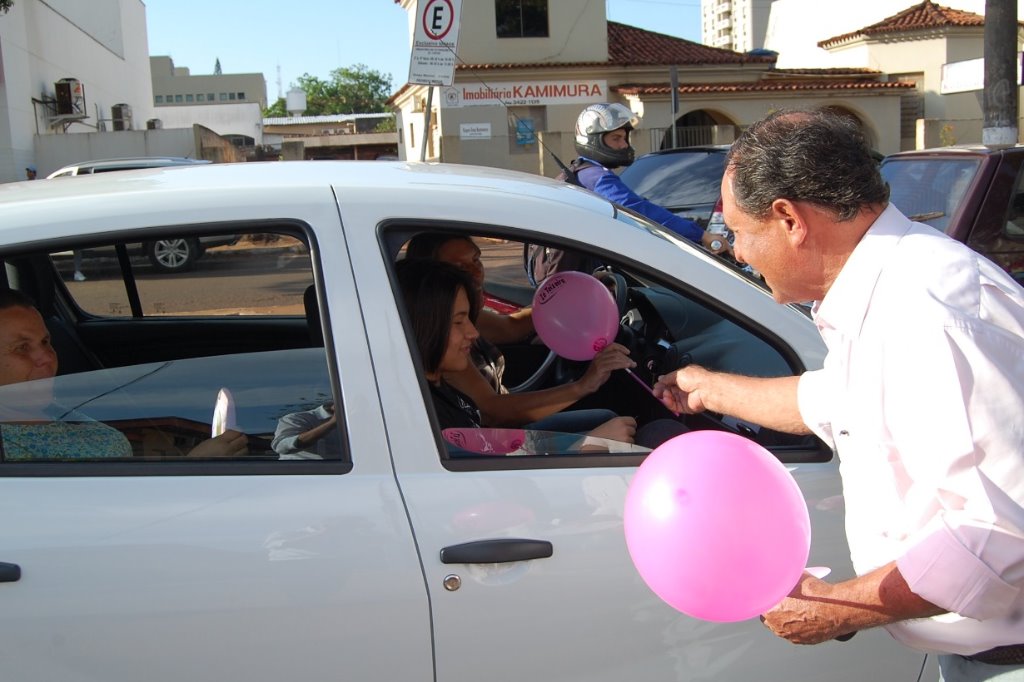 Imagem: Deputado Zé Teixeira em campanha de conscientização realizada na cidade de Dourados