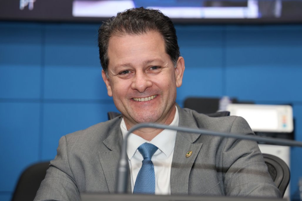 Imagem: Renato Câmara (MDB), fará a entrega de oito homenagens durante a Sessão Solene de Outorga de Título de Cidadão Sul-Mato-Grossense e Comenda do Mérito Legislativo