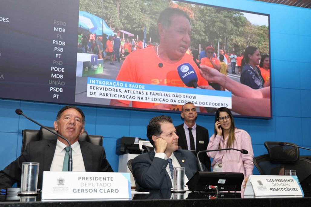 Imagem: Presidente Gerson Claro abriu os trabalhos prestando homenagem aos servidores públicos