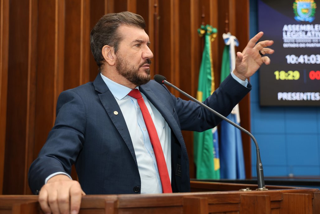 Imagem: Deputado Pedro Kemp usou a tribuna para falar sobre o assunto, dando início ao debate