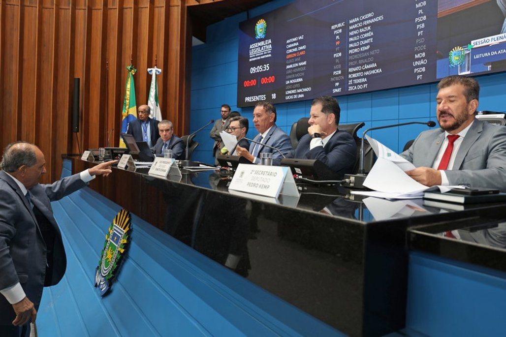 Imagem: Quatro matérias foram aprovadas pelos deputados estaduais na sessão plenária