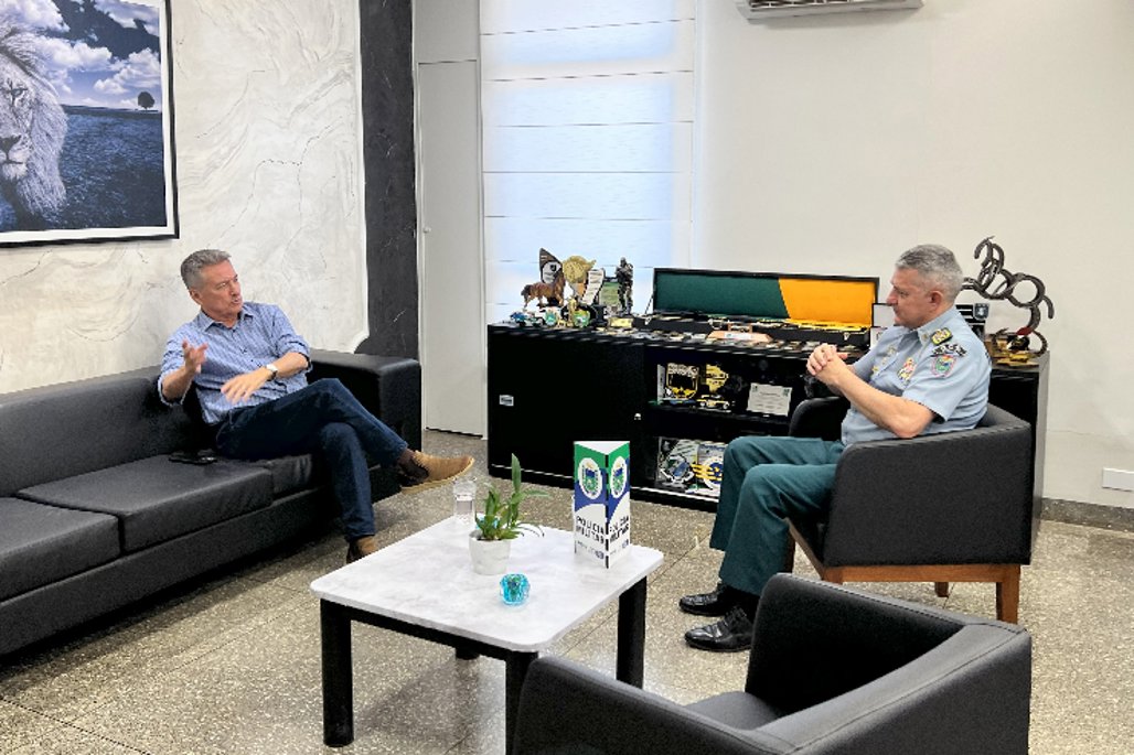 Imagem: A reunião reforça o alinhamento entre o Parlamento e a Polícia Militar, consolidando esforços conjuntos.