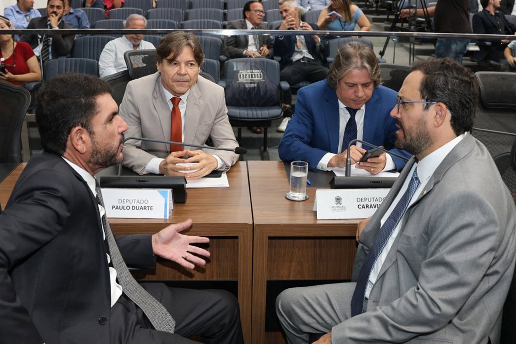 Imagem: Propostas de autoria do Poder Executivo foram lidas durante a sessão desta terça-feira 