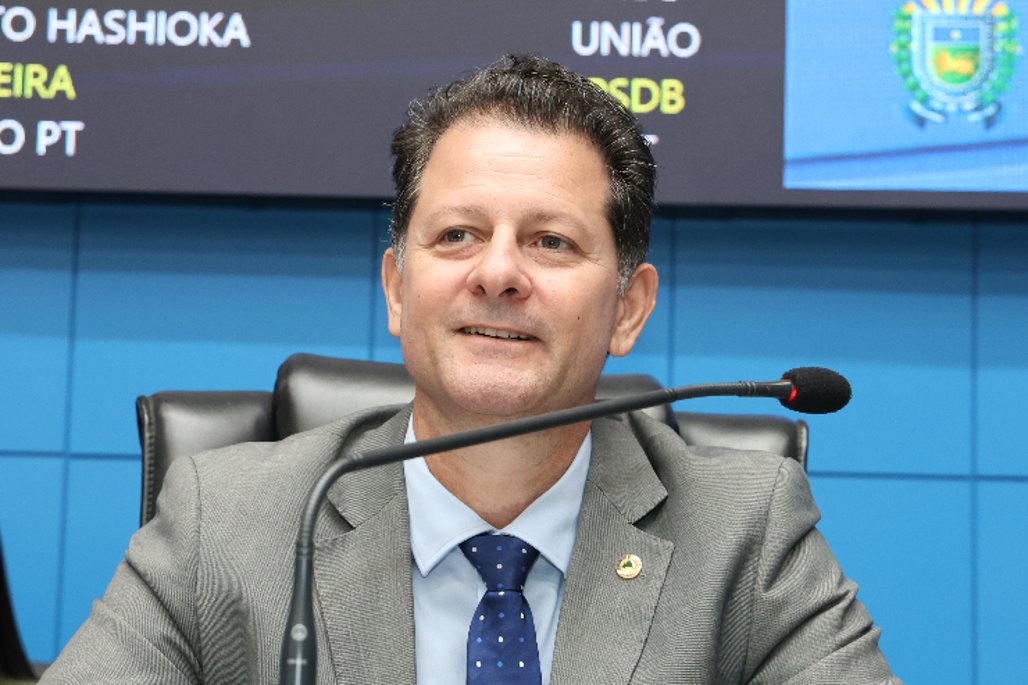 Imagem: O deputado destaca que ACS e ACE são a porta de entrada do SUS e responsáveis por reduzir internações, controlar surtos e ajudar a baixar a mortalidade infantil.