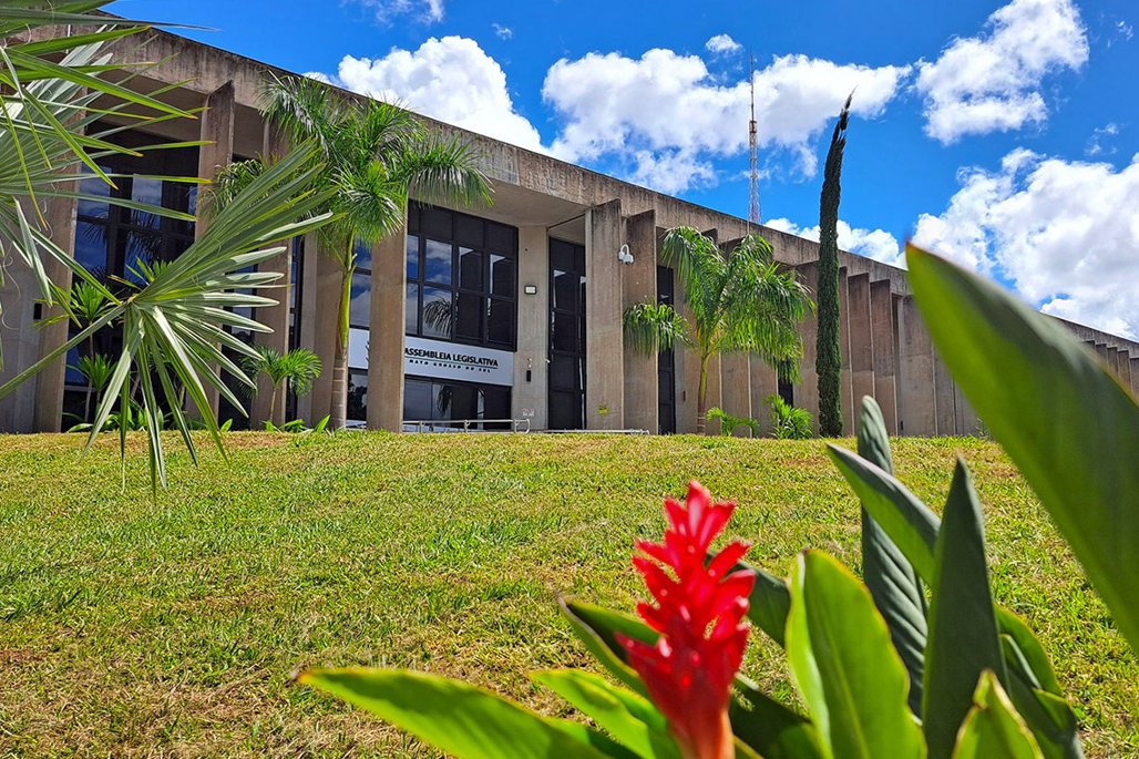 Imagem: A ALEMS fica na Avenida Desembargador José Nunes da Cunha, Bloco 9, Parque dos Poderes, no Jardim Veraneio