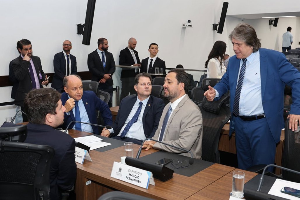 Imagem: Sessões são transmitidas ao vivo nos canais oficiais do Legislativo