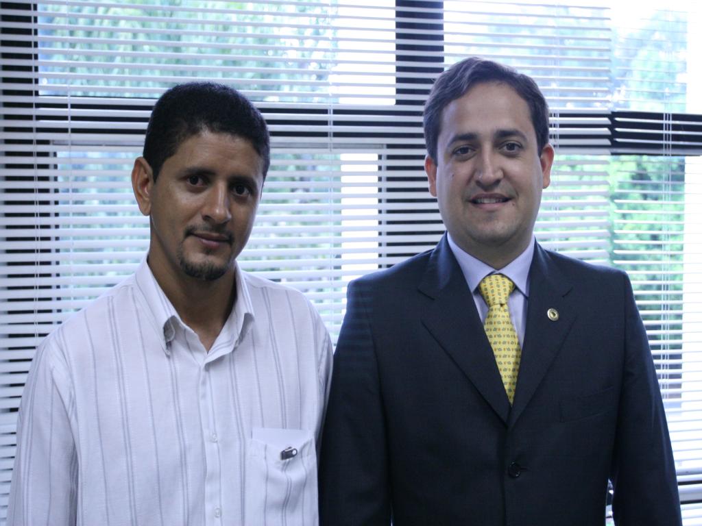 Imagem: Vereador Adimilson com o deputado Marcio Fernandes
