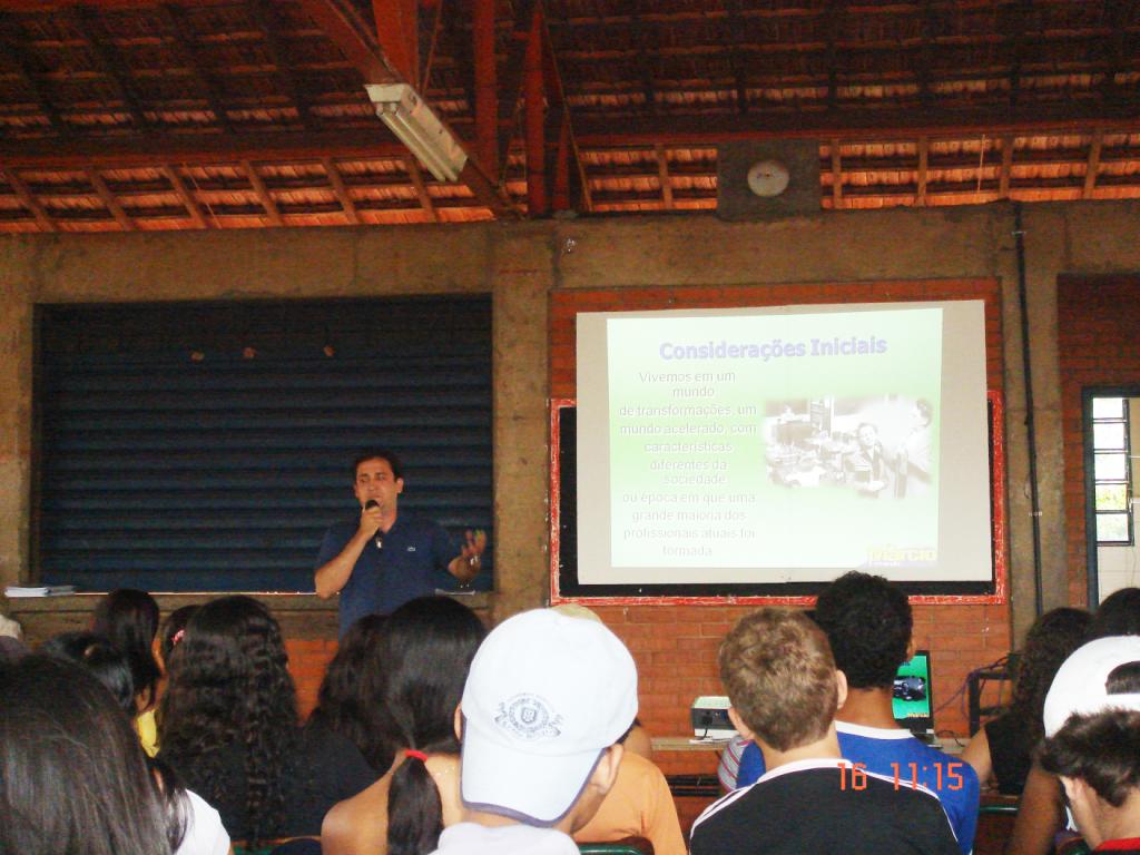 Imagem: Marcio Fernandes apresenta palestra