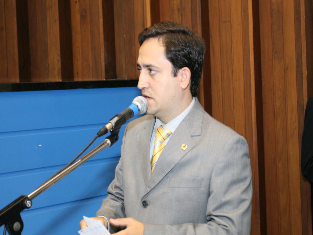 Imagem: Deputado Marcio Fernandes durante o pequeno expediente