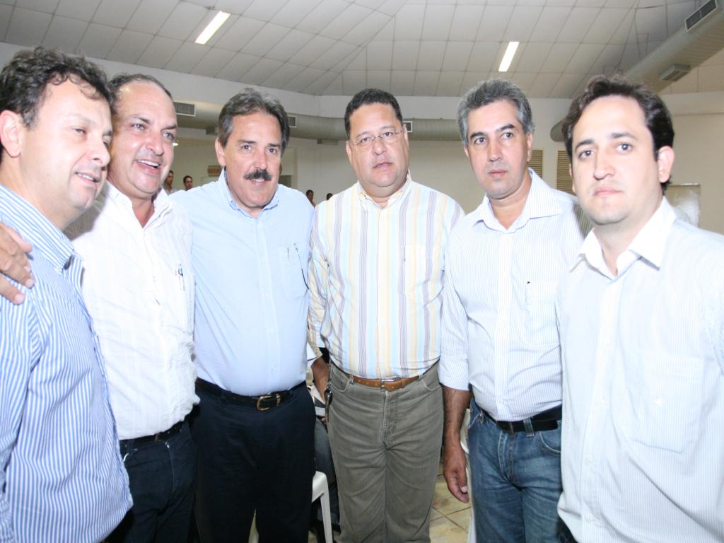 Imagem: Deputado Marcio entre outros parlamentares