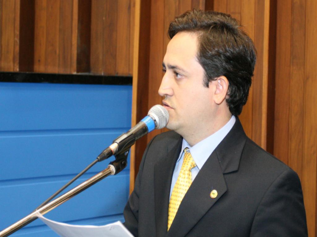 Imagem: Marcio Fernandes durante o pequeno expediente da sessão