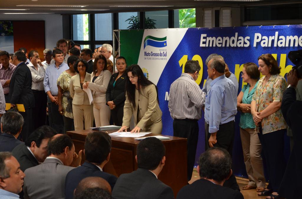 Imagem: Mara Caseiro beneficia várias cidades com suas emendas individuais