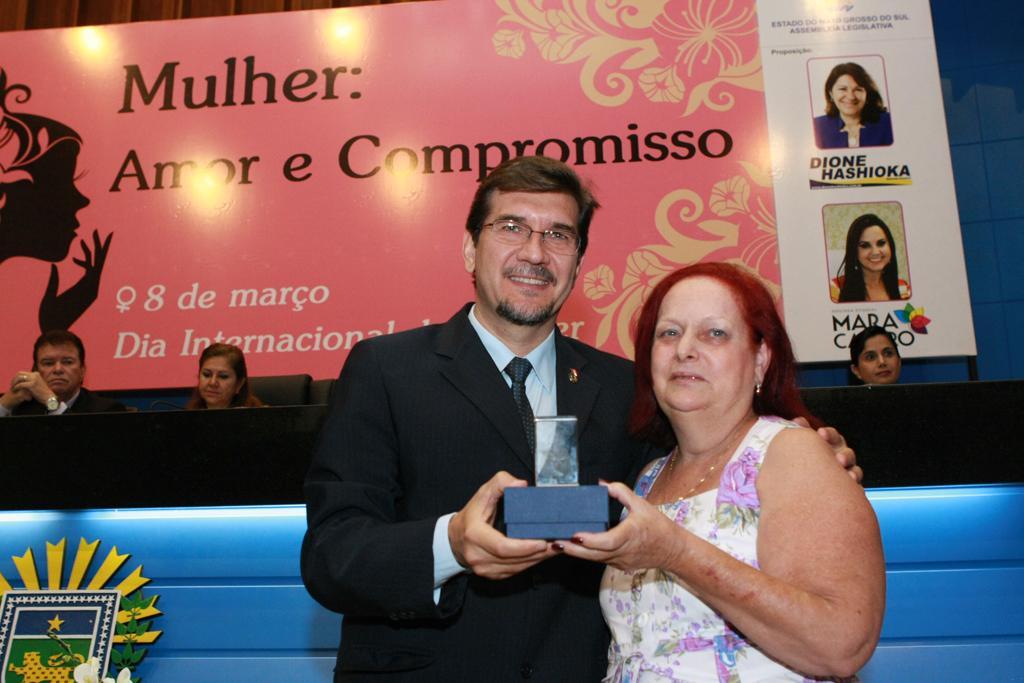 Imagem: Professora Vanda recebeu homenagens do companheiro Pedro Kemp