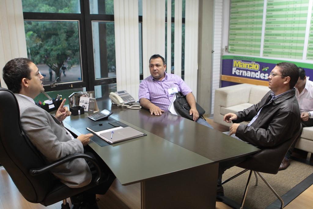 Imagem: Geraldi (c) estava acompanhado de Edílson Aspet (d)