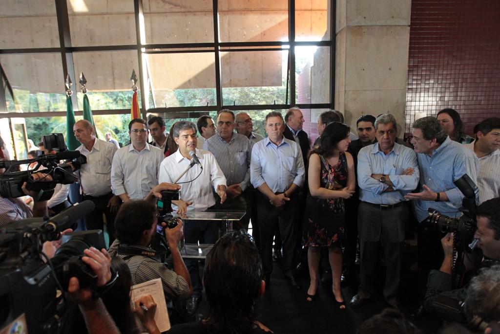 Imagem: Nelsinho discursa durante solenidade de posse