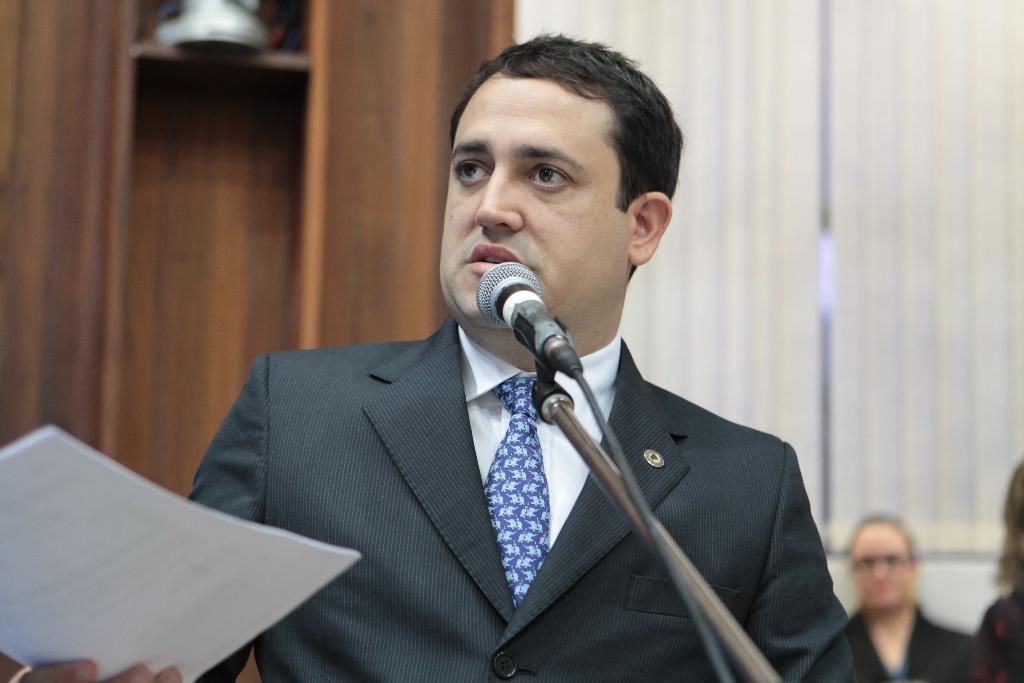 Imagem: Marcio Fernandes faz indicações para reduzir o ISS do transporte coletivo