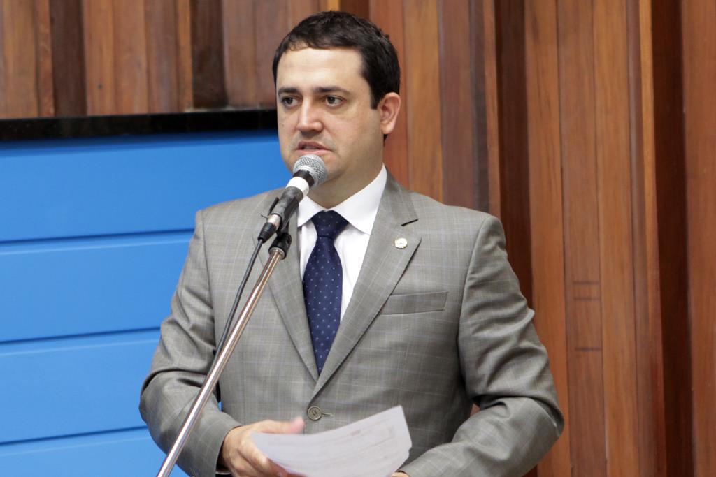 Imagem: Marcio Fernandes indica restauração da rodovia MS-080 