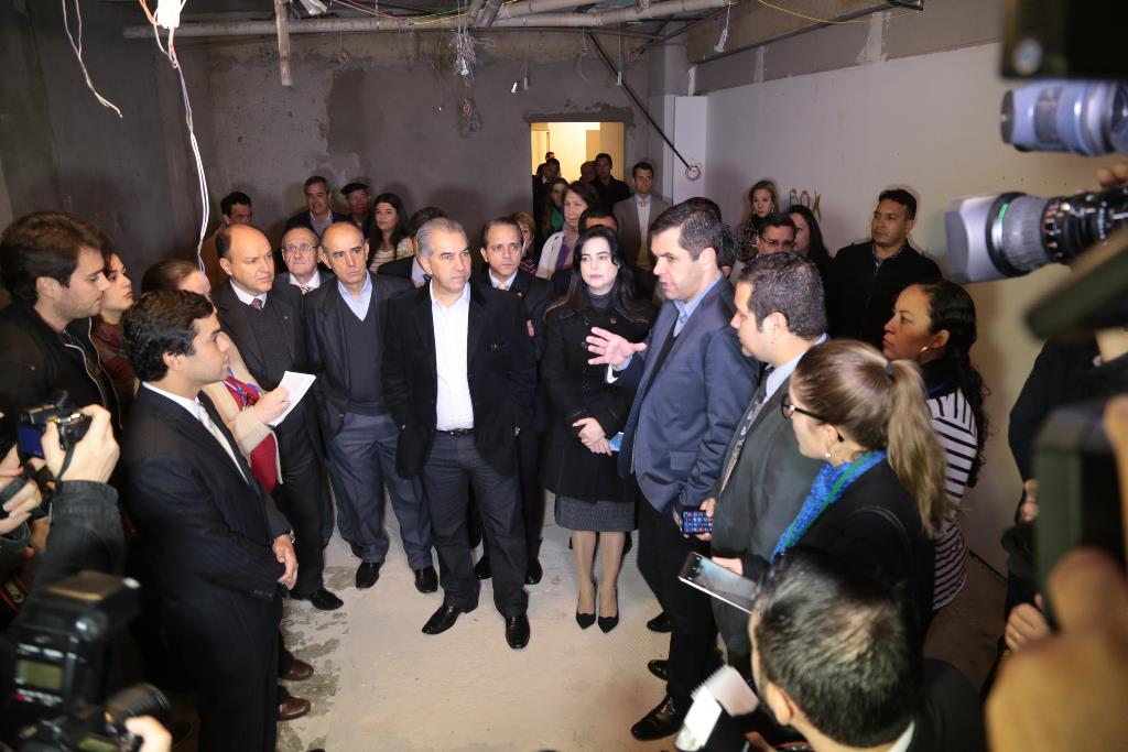 Imagem: O deputado Coronel David visitou a obra do hospital no fim do primeiro semestre, juntamente com os demais parlamentares