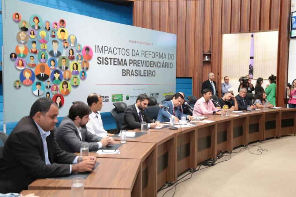 Imagem: Deputado reprova a proposta de idade mínima na reforma da previdência